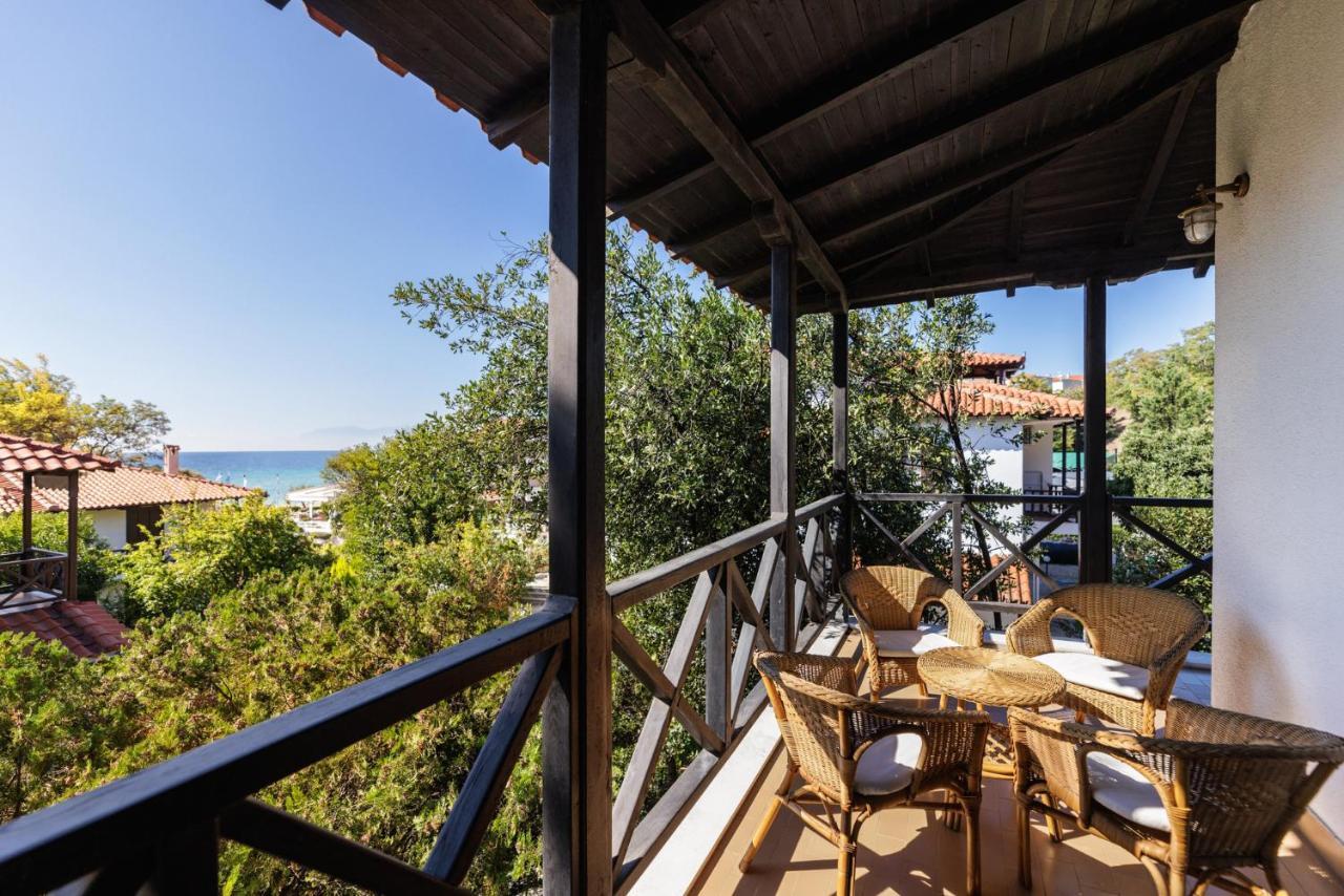 Beach Front Vintage Villa Kalliktratis Nea Kallikrateia Eksteriør bilde